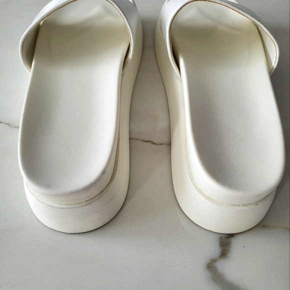 SHEIN, white faux leather wedge sandals Size 8 or EU39 - Picture 3 of 7